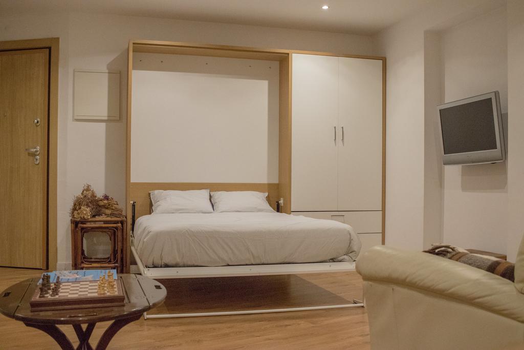 7ti7 Telhal Studio Apartment Lisbona Esterno foto