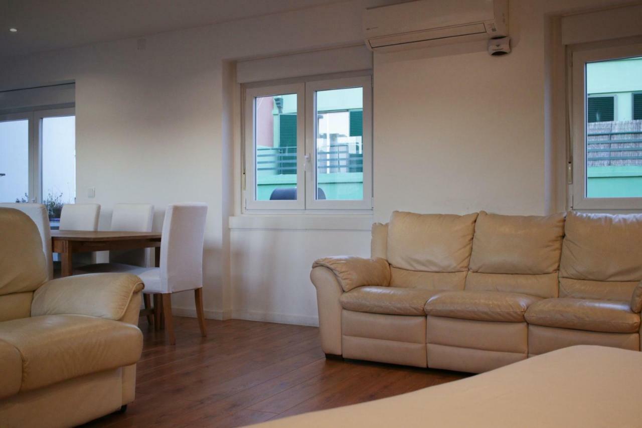 7ti7 Telhal Studio Apartment Lisbona Esterno foto